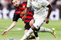 英雄联盟总决赛时间-关于焦点大战：赛车上演巅峰碰撞的信息