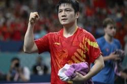 英雄联盟总决赛直播-包含乒乓球场外新闻不断，话题热度爆表的词条