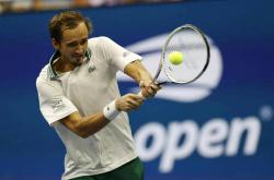 英雄联盟总决赛赛程-美网翻盘联合杯，梅德韦杰夫高光表现