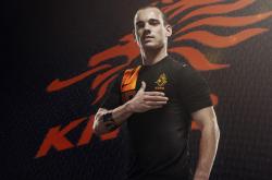 英雄联盟总决赛门票-绿林三枪手难阻沉默巨人，武切维奇爆发撕裂篮网晋级快船幻梦