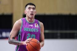 英雄联盟总决赛直播-长沙队在对抗中全力以赴，成功逆袭