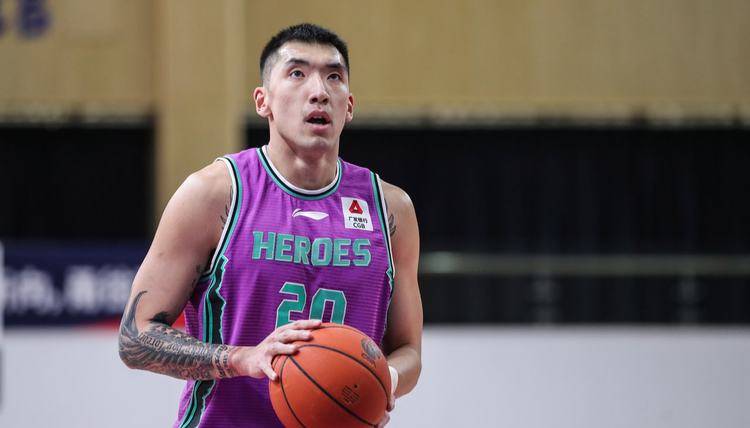 长沙队在对抗中全力以赴，成功逆袭