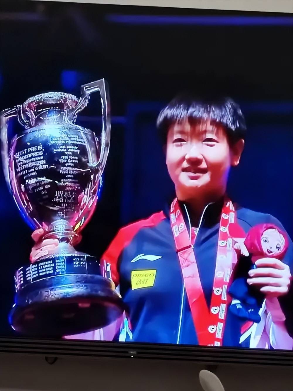 瑞典选手奋力拼搏，收获回报