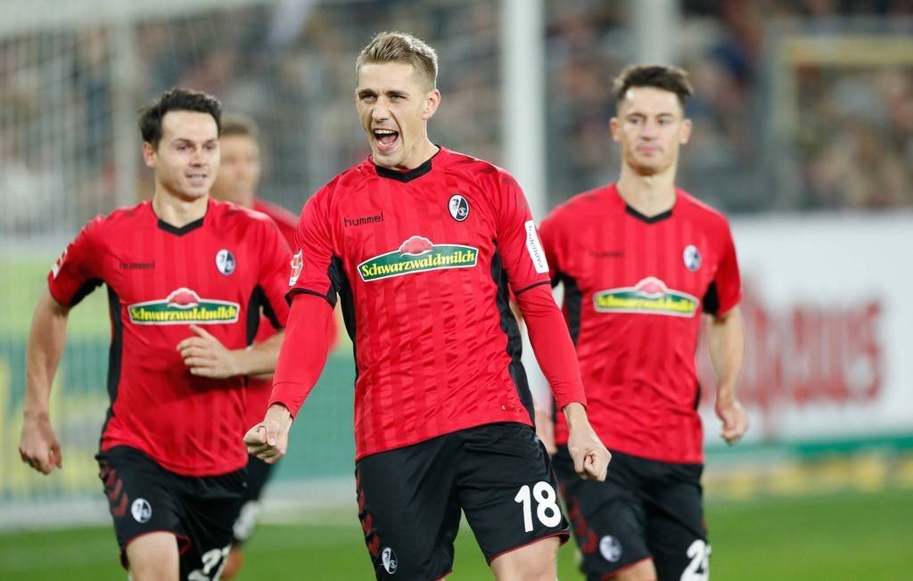 弗赖堡在德国联赛中取得重要胜利 弗赖堡在德国联赛中取得重要胜利