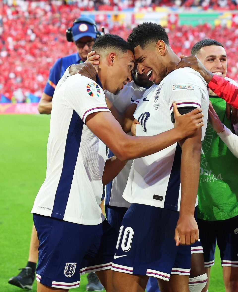 荷兰完胜巴黎,贝林厄姆点燃赛场的简单介绍 荷兰完胜巴黎,贝林厄姆点燃赛场的简单介绍