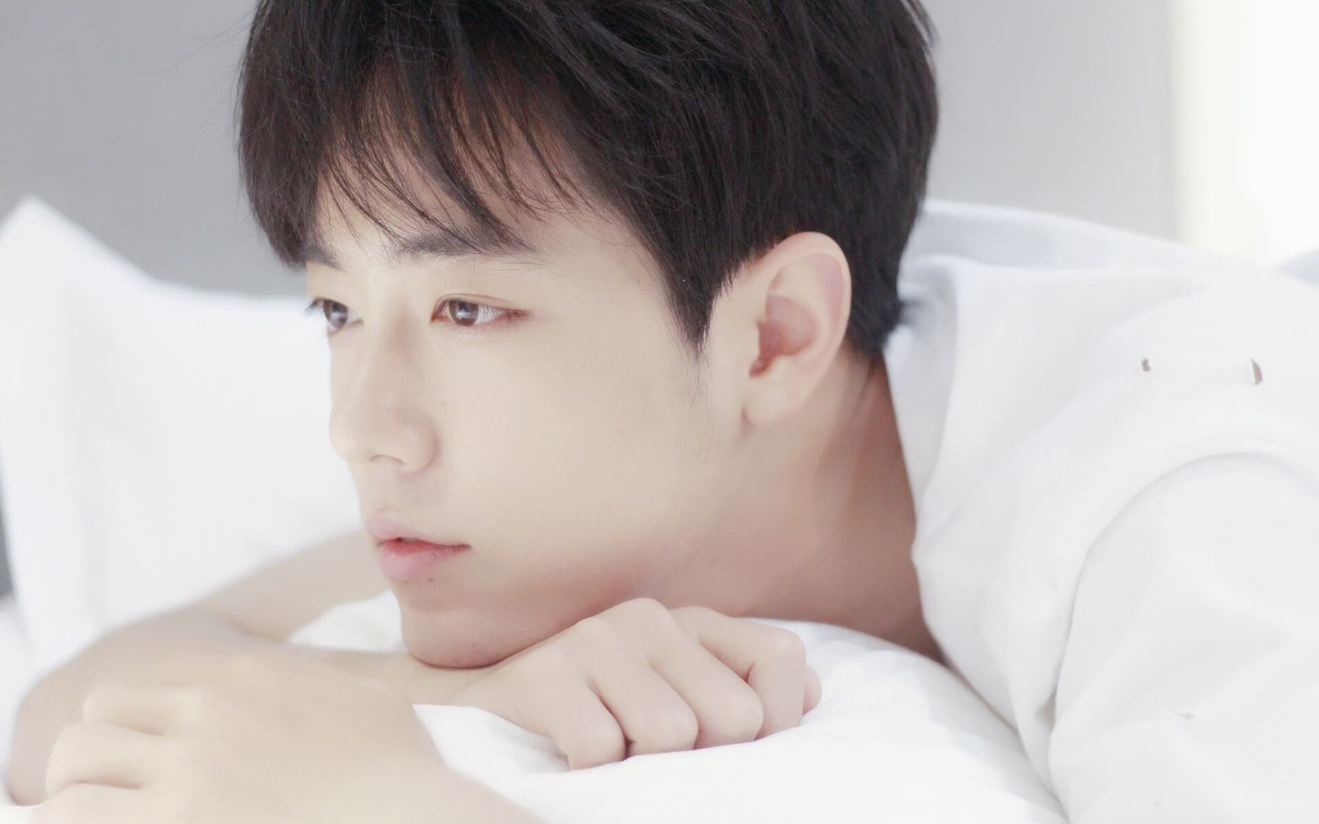 星球之巅的对决，奥斯梅恩一锤定音，哥伦比亚在文明碰撞中加冕