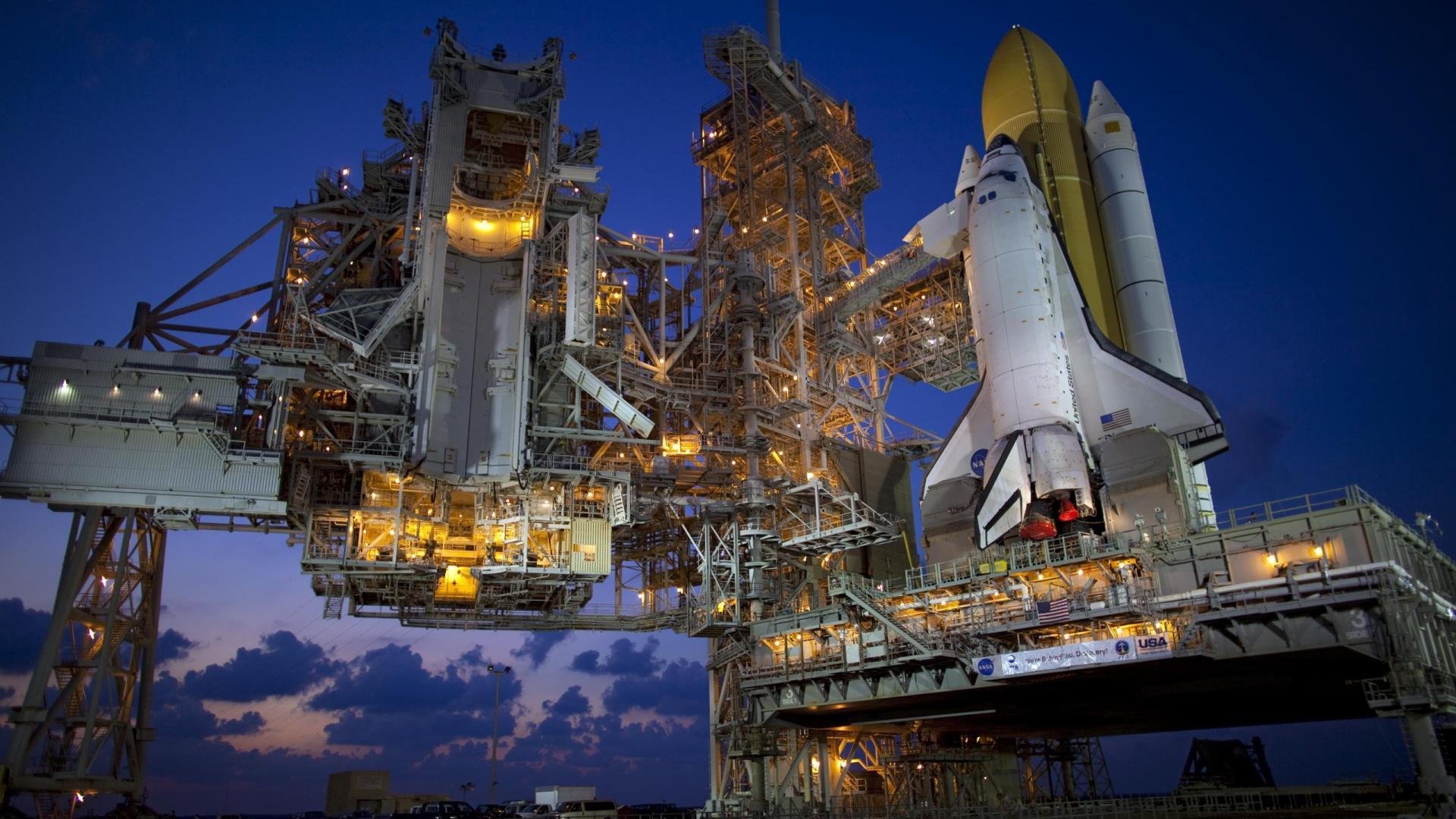 极速弯道与终场蜂鸣，当F1轮胎焦烟邂逅绝杀弧线